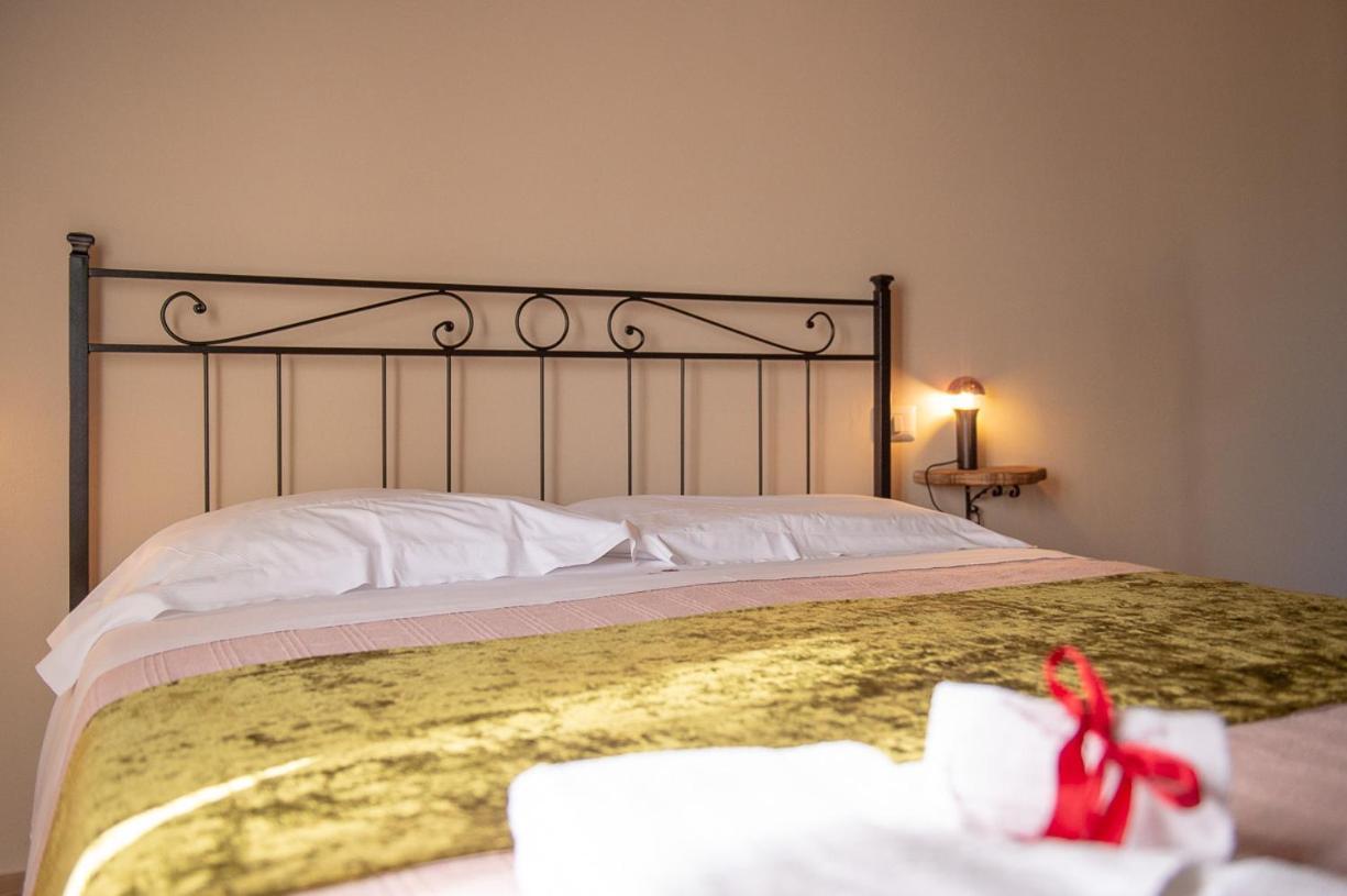 Torre Della Botonta Bed and Breakfast Castel Ritaldi Buitenkant foto