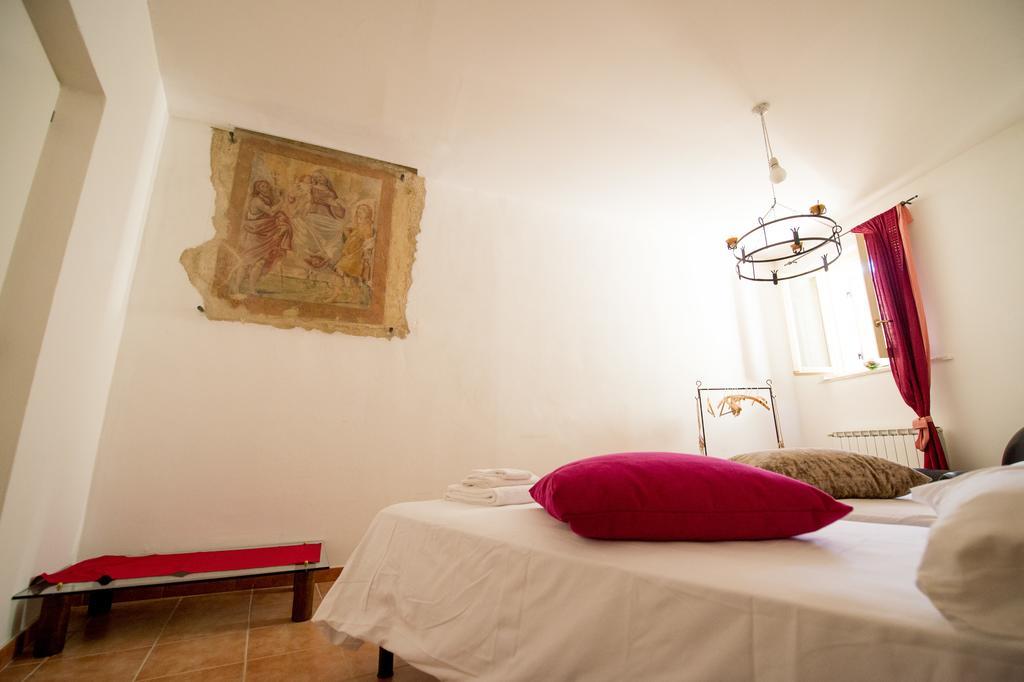 Torre Della Botonta Bed and Breakfast Castel Ritaldi Kamer foto