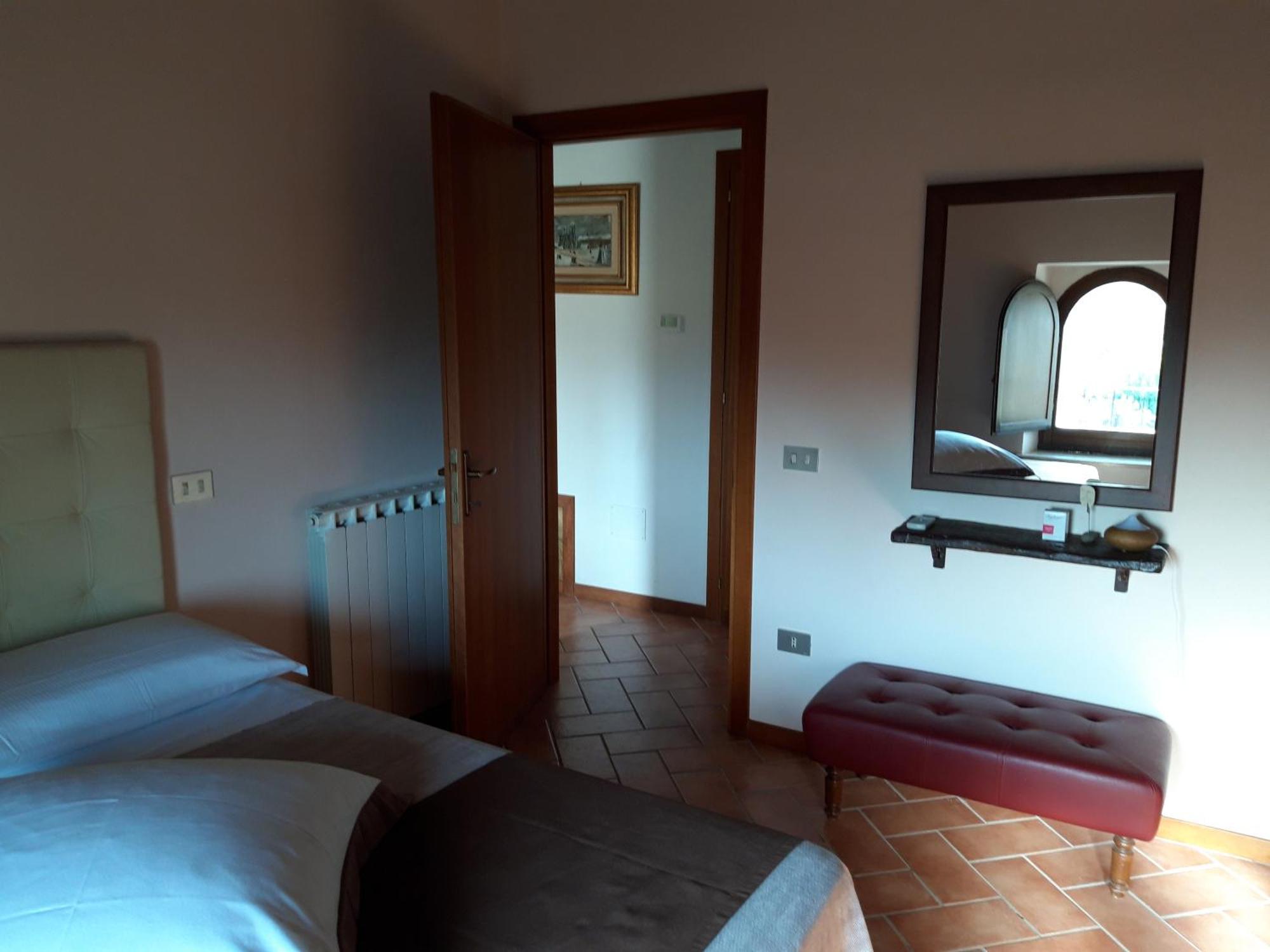 Torre Della Botonta Bed and Breakfast Castel Ritaldi Kamer foto