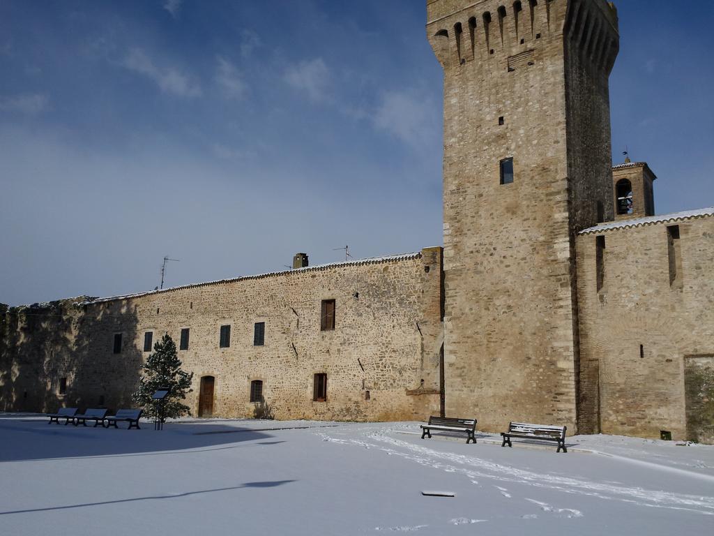Torre Della Botonta Bed and Breakfast Castel Ritaldi Buitenkant foto